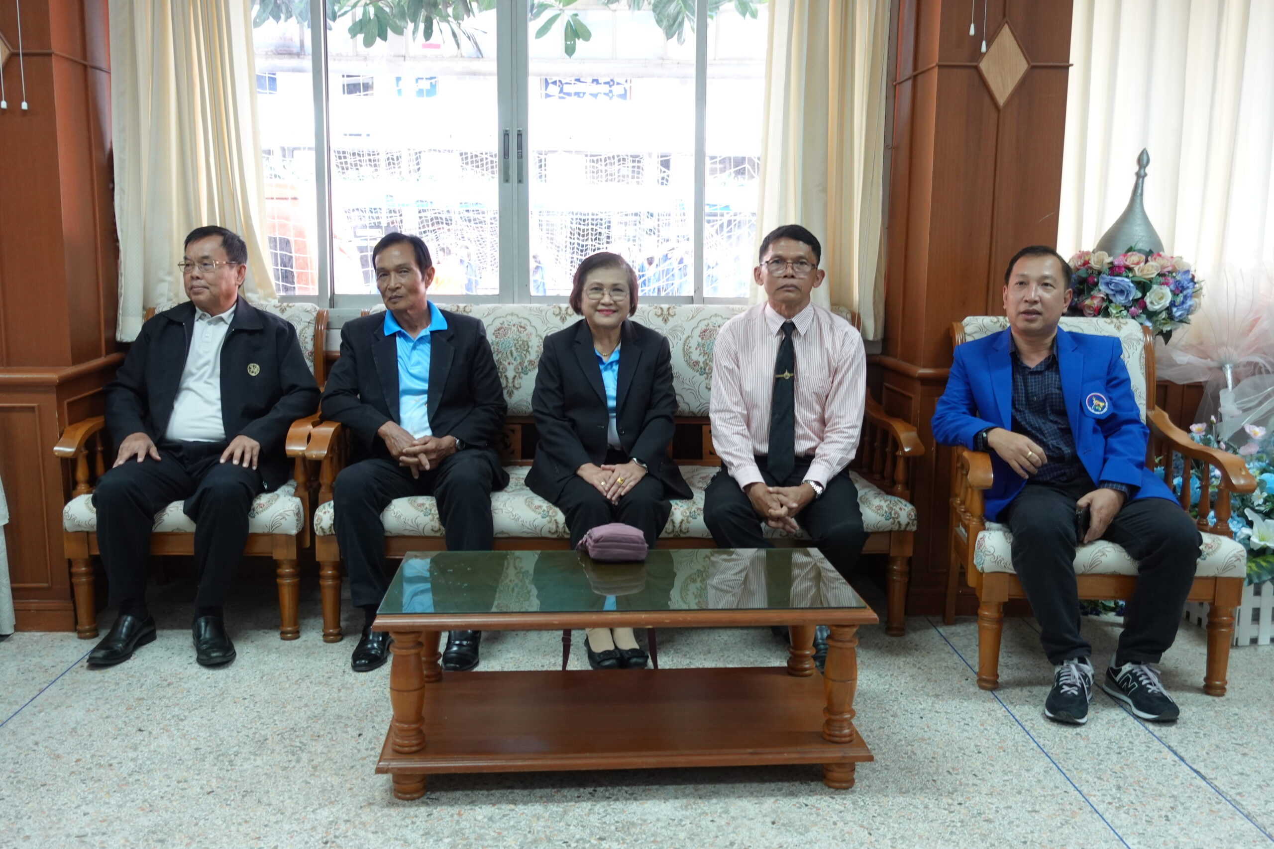 คณะศึกษาดูงาน จากโรงเรียนในสังกัดเทศบาลเมืองวารินชำราบ